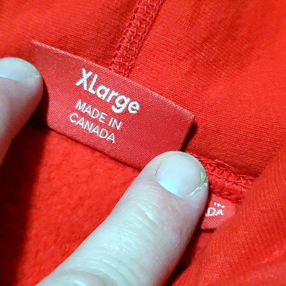 Supreme Hooded Sweatshirt in mens size XL.  New Condition worn 1 time - Picture 3 of 6